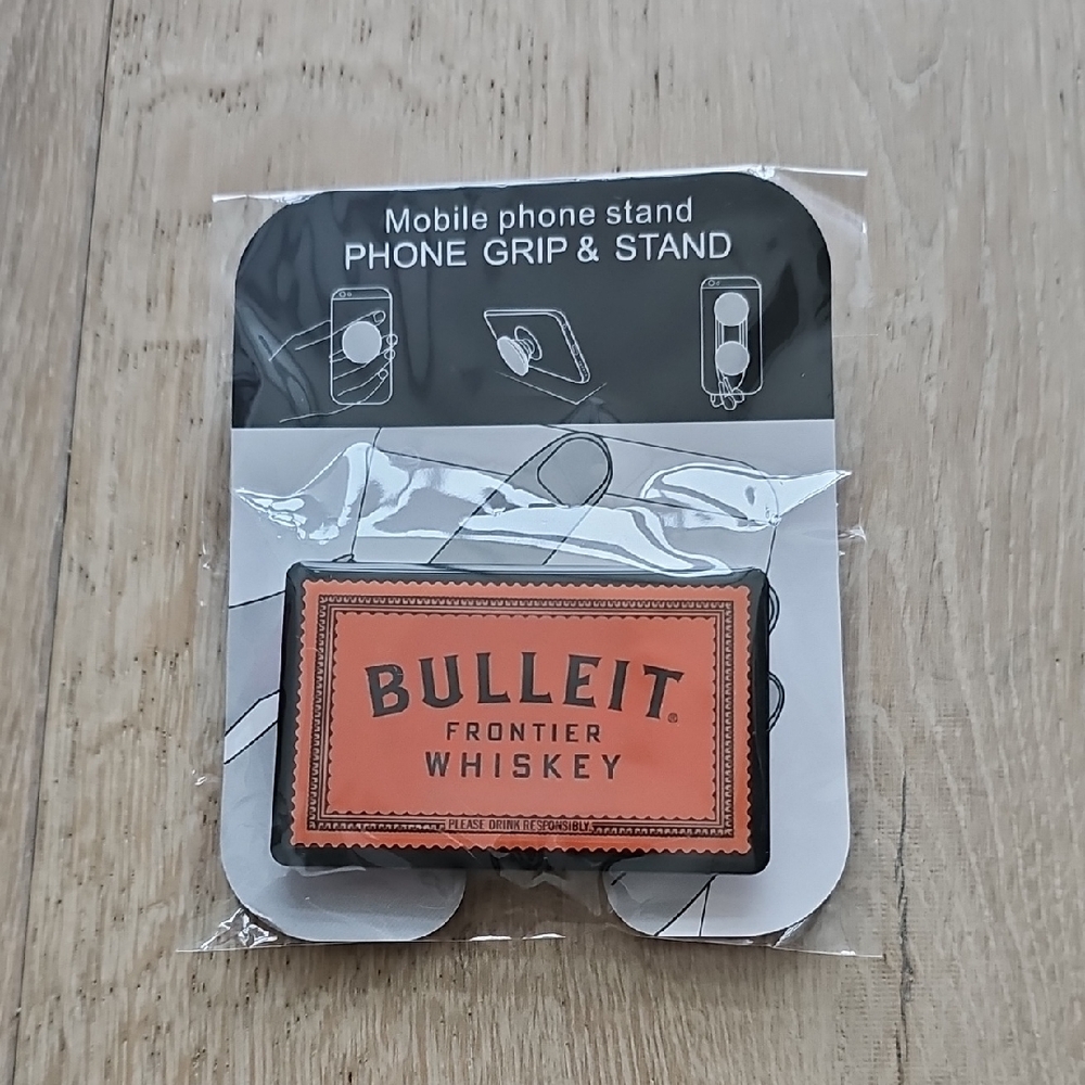 NWOT Bulleit Frontier Bourbon Whiskey Phone Grip & Stand